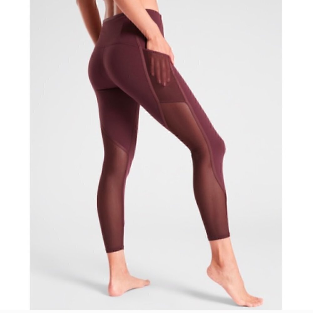 Athleta Vitality Stash Pocket 7/8 Tight‎ Maroon/ Burgundy - MP Medium Petitie